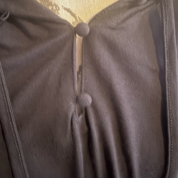 Croft & Barrow Black Women's Blouse with Tie Neck - Picture 2 of 7